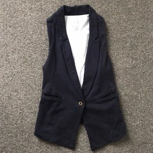 Navy blue vest 🔴